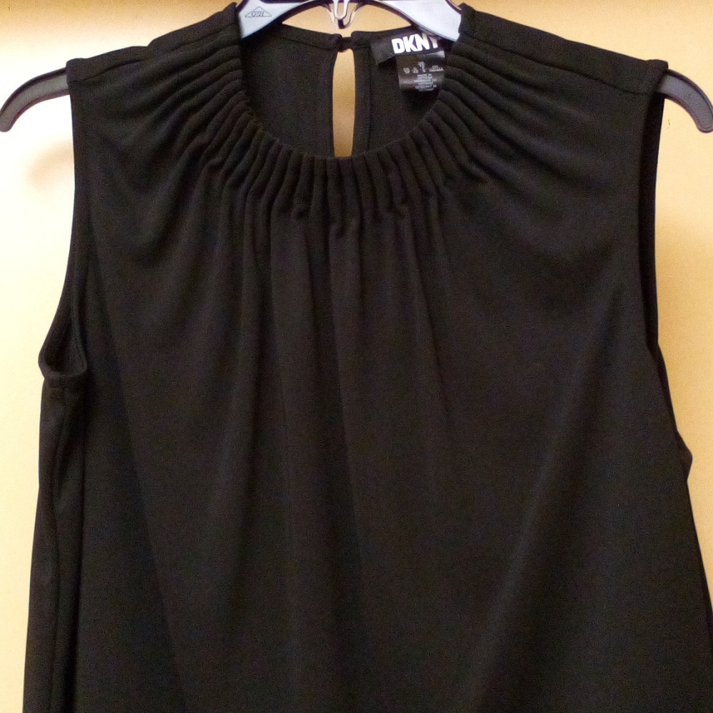 DKNY Women's Black Sleeveless Blouse | Size XS | Mint Condition